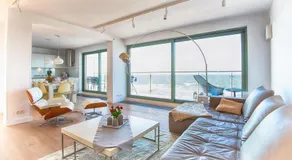 Superior Cliff Apartment - Image 5