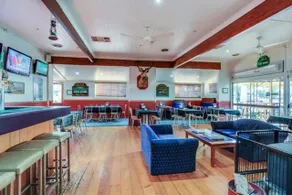 Fernvale Hotel Motel - Image 2