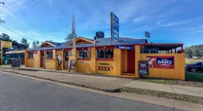 Fernvale Hotel Motel - Image 4