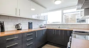 5 Bedroom Apartment Corby Hosted By Costay - Image 2