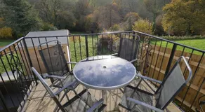 Willow Haven Retreat - Image 4