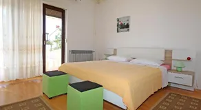 Apartment in Vila Mia - Image 4