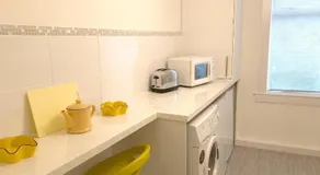 Albert Road Apartment - Image 3