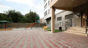 Oscar's Apartments - Image 2