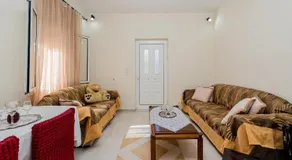 Dina House - Image 3