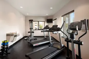 Country Inn & Suites by Radisson Chandler - Image 2