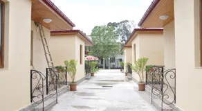 Nikos House - Image 5