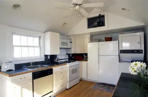 Harbor Front Cottage - Image 4