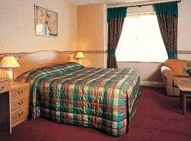 The Queens Head - Image 2