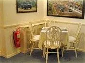 Village Green House - Image 4