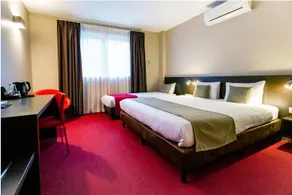 Utopia Hotel - Image 2