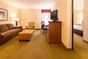 Drury Inn & Suites Charlotte University Place - Image 2