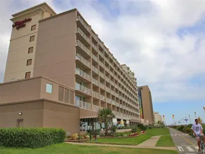Hampton Inn Virginia Beach-Oceanfront North - Image 4
