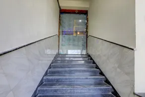 OYO VAD180 HOTEL Shree Pashupati Regency - Image 2