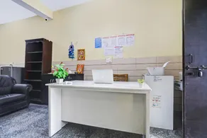 OYO 81548 Noida Empire - Image 3
