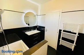 4P Luxe vue mer Parking Tennis a 4min de la promenade des anglais - Image 2