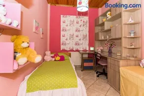 Athina' s sweet home - Image 2