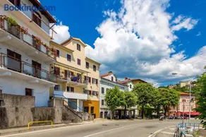 Seafront apartment Voyo - Image 3