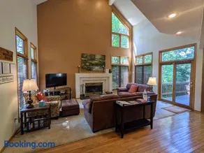 Wonderful Home Away From Home - Image 3