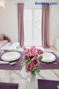 Apartment Velvet - Image 3