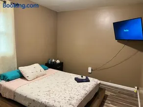 Palmetto Bedroom - Image 3