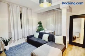 3 Bed City Centre Serviced Apartment - Sleeps 7 - Image 3
