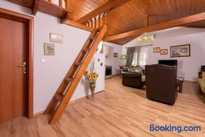 Vicky's House - Image 3