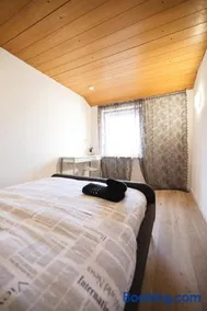 The big blue - 3BR loft apartment - Image 2