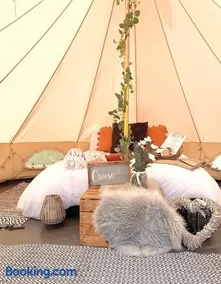 Ty Cerrig Glamping - Image 3