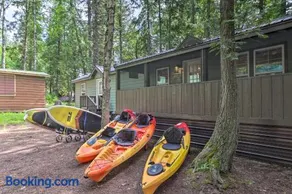 2 Bedroom Cabin Inside Glacier National Park - Image 4