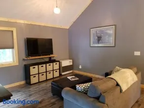 The Marlin Cabin - Image 4
