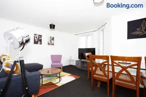 Burte View Spacious Apartment For Travelers And Keyworkers For 4 People By Dream Key Solution - Image 5