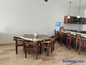 BEACHFRONT Luxury - 3BR Groundfloor unit - Image 4