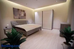 Luxuries Three bedrooms Apartment In AlNakheel - Image 2