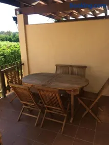 Adosado con jardín en urbanización con piscina - Image 3