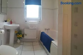 Ailbert Townhouse - Image 3