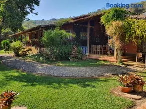 Casa de campo acolhedora, espaçosa com piscina - Image 2
