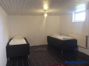 Basement apartment by popular sandy beach - Image 4