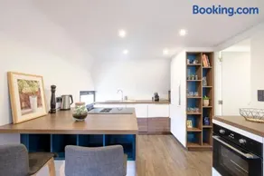Duplex 1 bedroom near Grand Place - Image 3