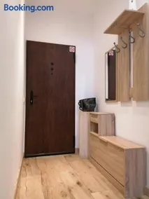 Céntrica y amplia casa - Image 2