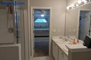 Cozy 2-Bedroom 10 minutes from Stone Mountain park - Image 3