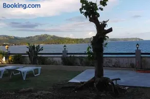 Overlooking Seaview House w/ WIFI + AC - Image 3
