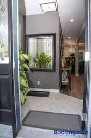 Picturesque Home with Deeded Access to Lake - Image 2
