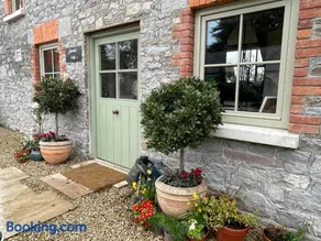 Queenies lodge - Image 3