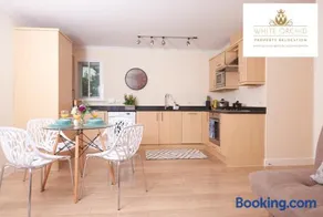 2 Bed Apartment Perfect 4 Business Travelers & Contractors By White Orchid Property Relocation Short Lets & Serviced Apartment - Monthly Offers Available - Image 5