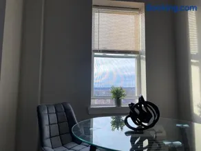Comfy Studio Apt. Near Downtown Newark! - Image 5