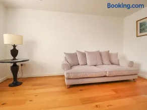 7 Smithy Row - Image 4