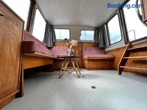 The Good Vibes, the boat to Chill - Image 3