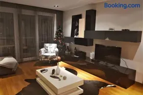 Ni Suites - Near Airport, Free WIFI - Image 2