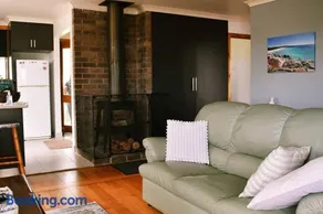 Comfy private child friendly house near the ferry - Image 3